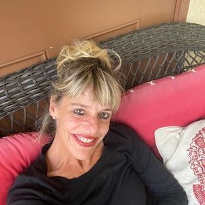 Meet your Posher, Joy